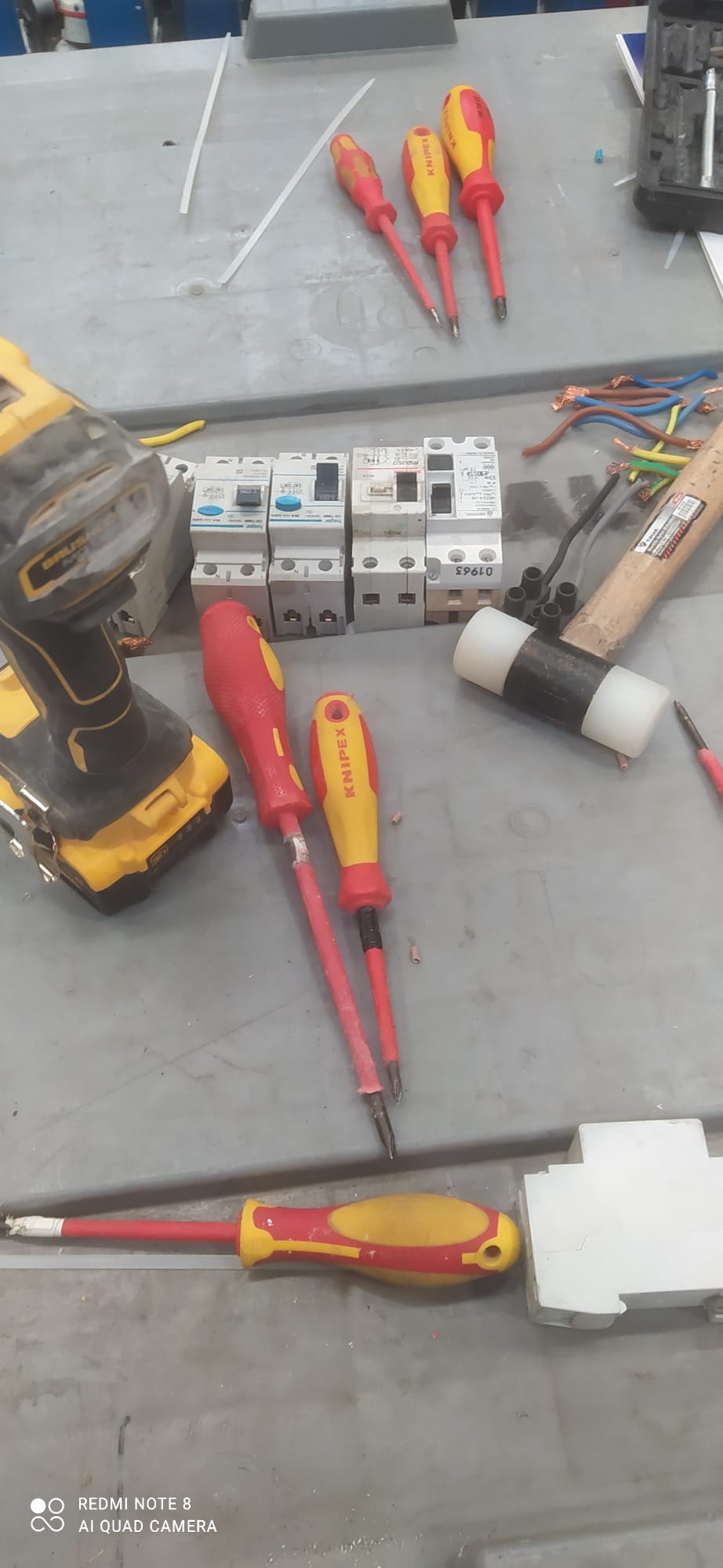 Averia electrica resuelta en vivienda