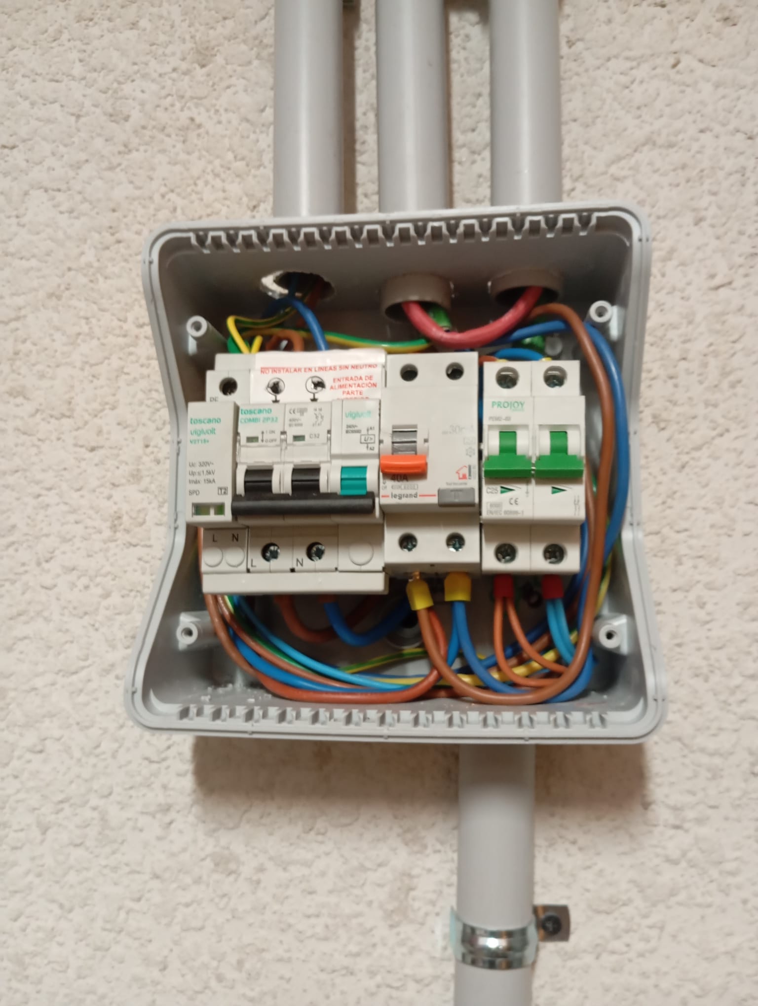 Mantenimiento electrico en comunidad