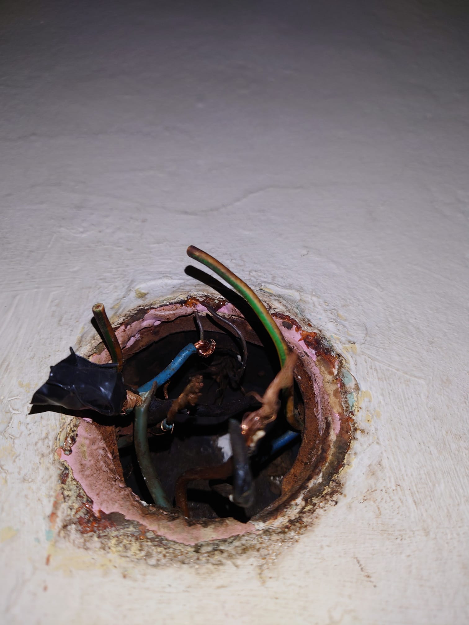 Instalacion y ajuste de protecciones